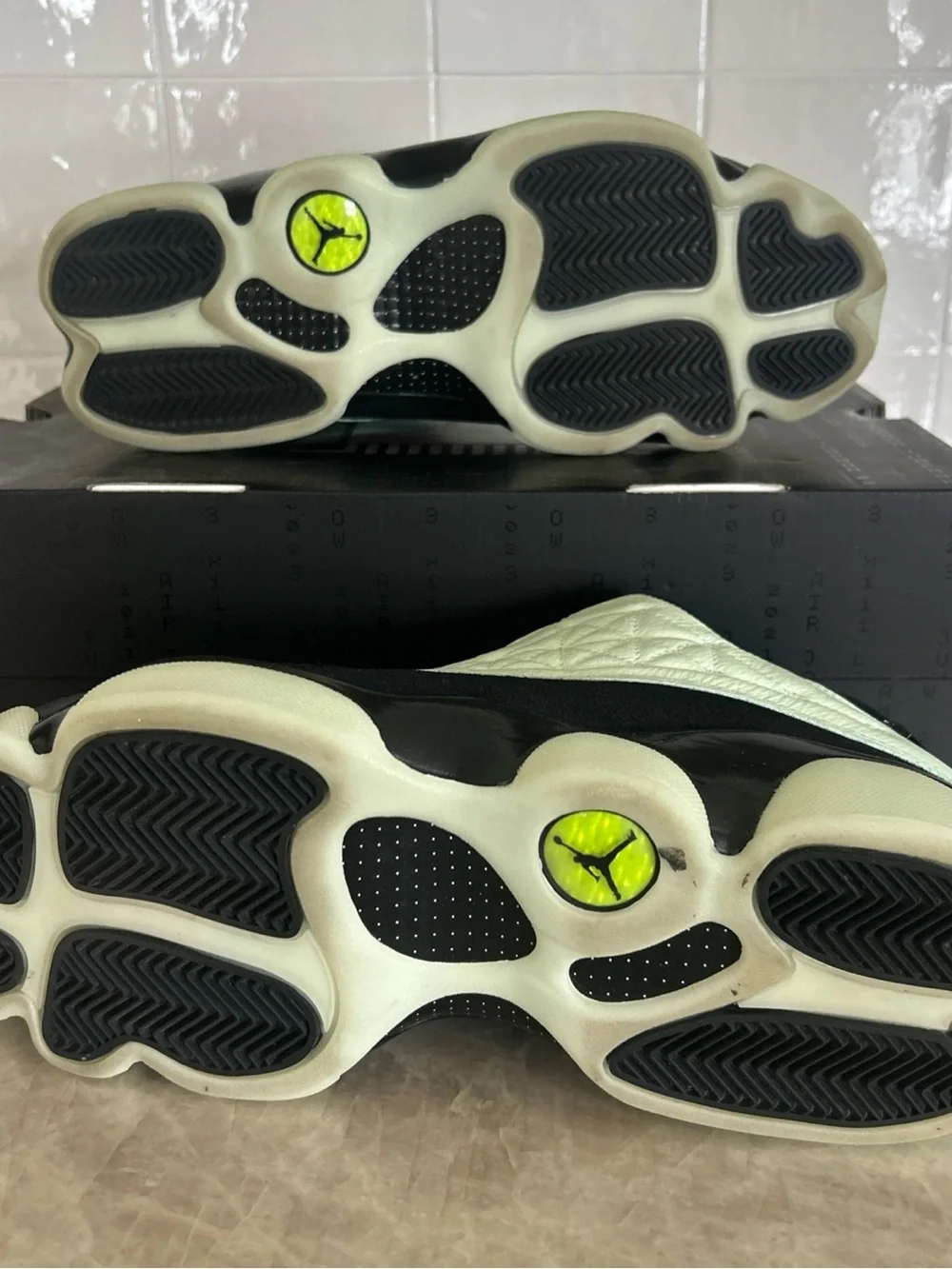 Jordan 13 Low Singles Day